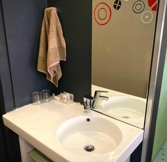 סוויטה, Bannister