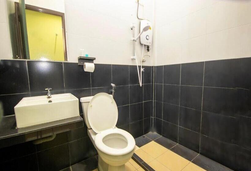 Pokój Standard, Jq Suria