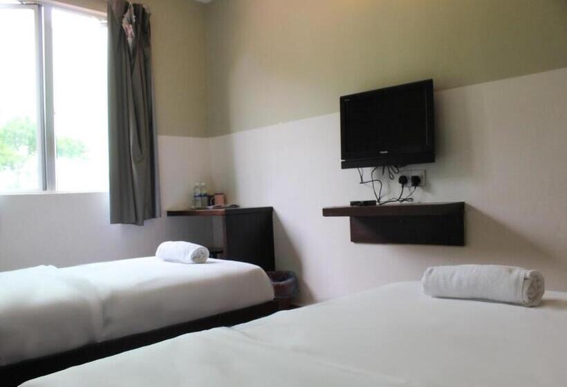 Pokój Deluxe, Jq Suria