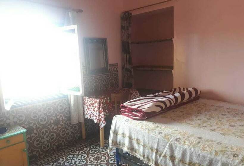 اتاق استاندارد یک نفره, Hôtel Des Touristes