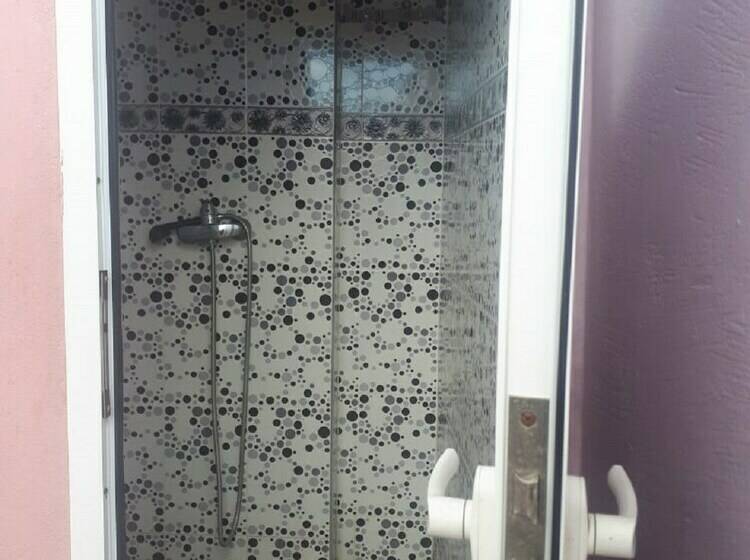 اتاق استاندارد, Hôtel Des Touristes