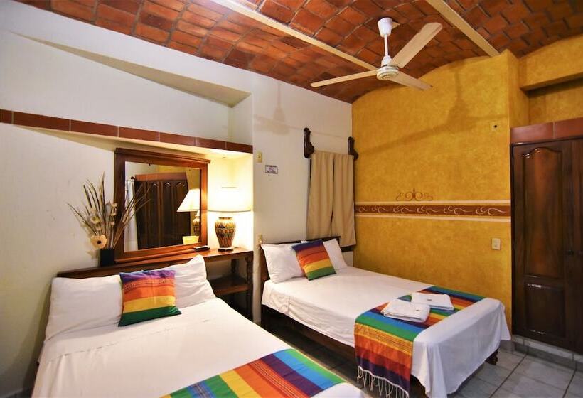 Семейный Номер, Don Miguel Plaza