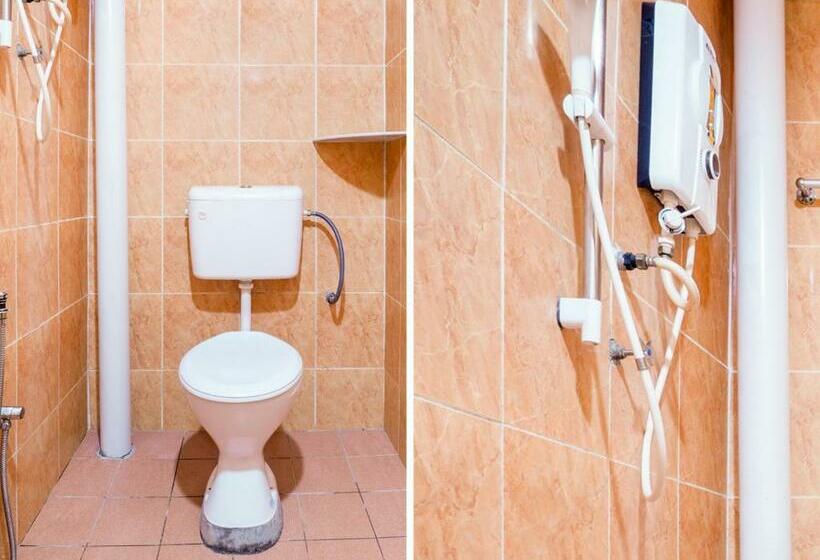 חדר סופריור לשלושה, Hill Times Inn