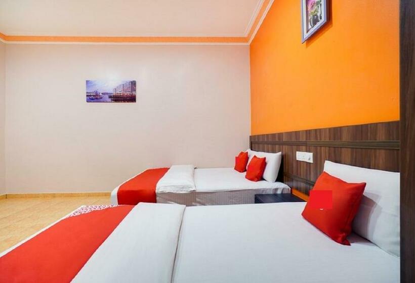 סוויטה משפחתית, Hill Times Inn