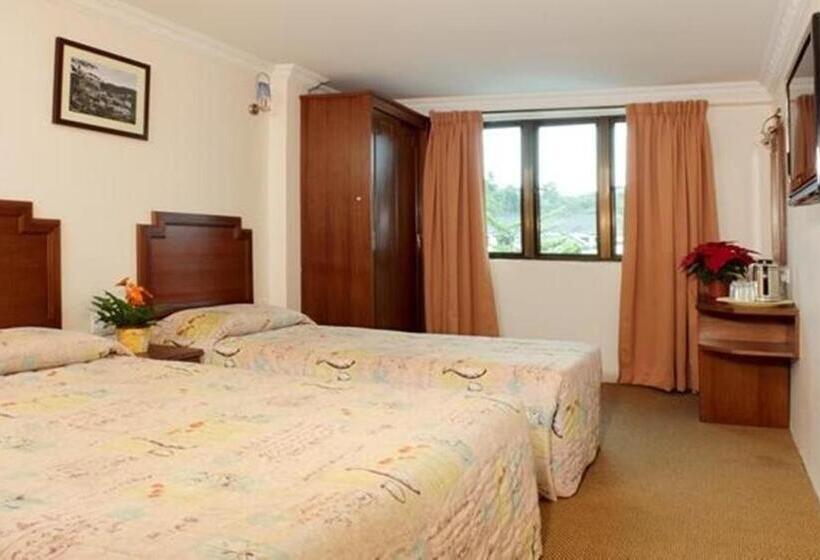 חדר סטנדרט לארבעה, Jasmine