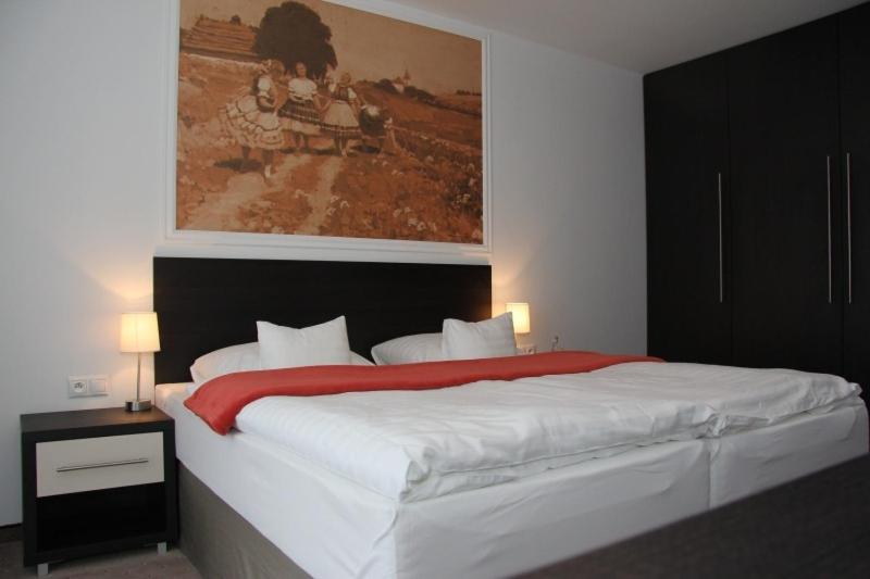 豪华房间, Mousson