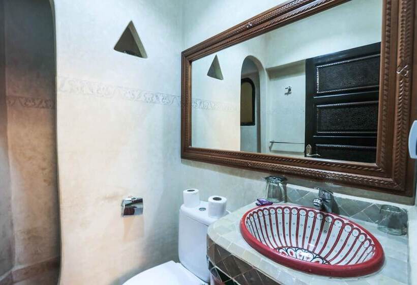 اتاق استاندارد یک نفره, Riad Nakhla