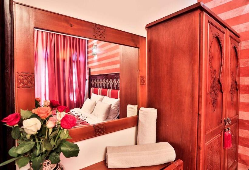 اتاق استاندارد یک نفره, Riad Nakhla