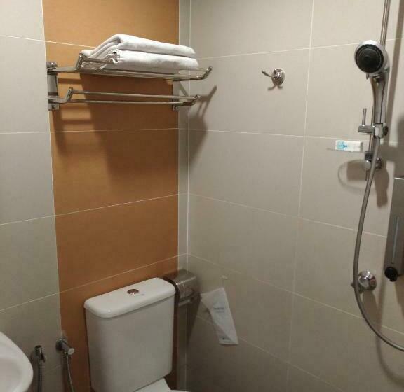 Camera Deluxe, Strawberry Fields