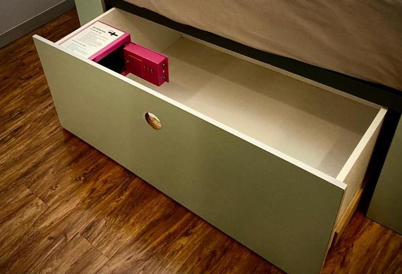 חדר דלוקס עם מיטת קינג, Bannister