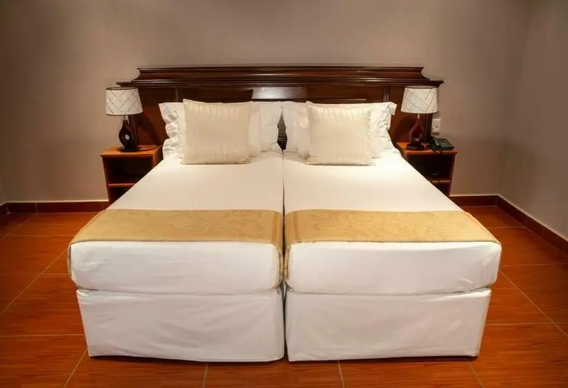 Superior-huone, Ngwenya Hotel & Conference Centre