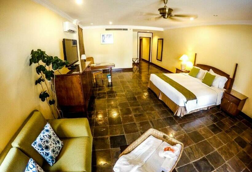 オーシャンビュースイート, Palm Beach Resort & Spa