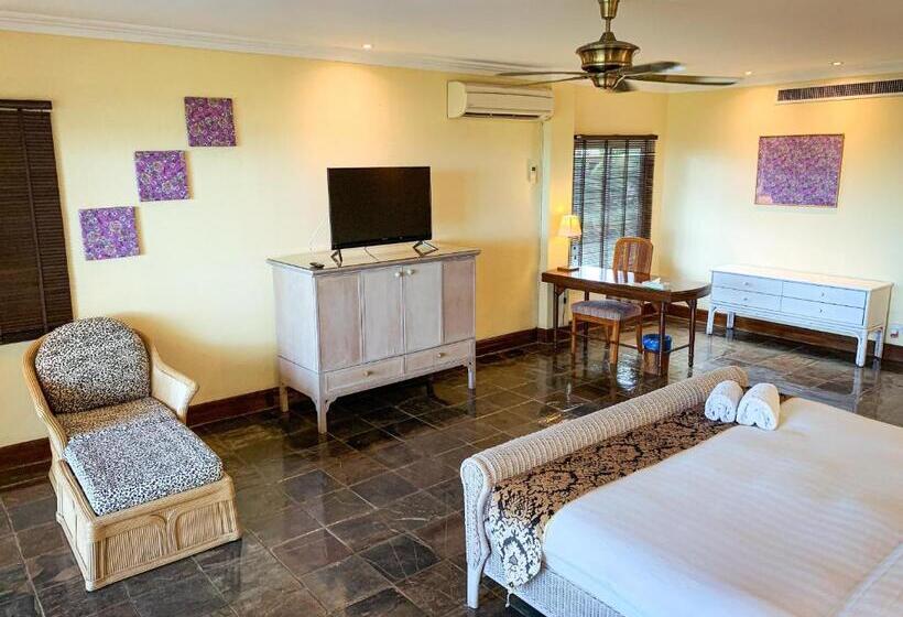 オーシャンビュースイート, Palm Beach Resort & Spa