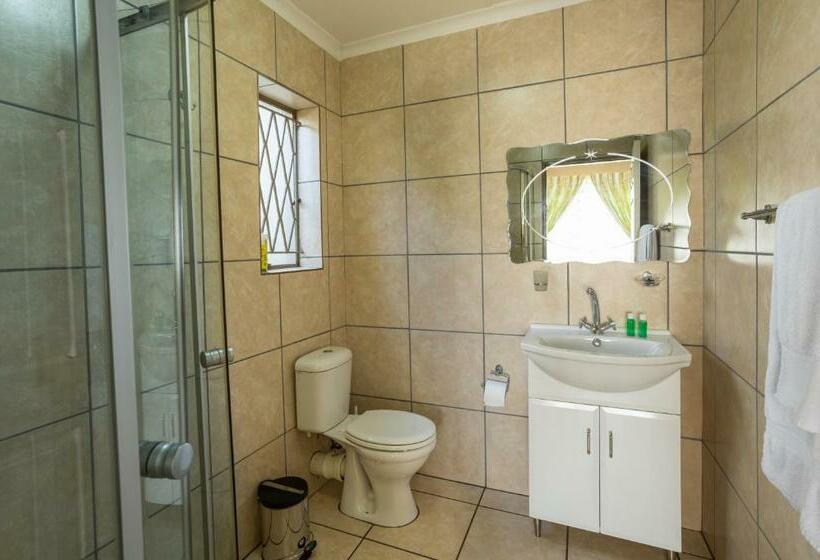 اتاق استاندارد, Ramandire B&b
