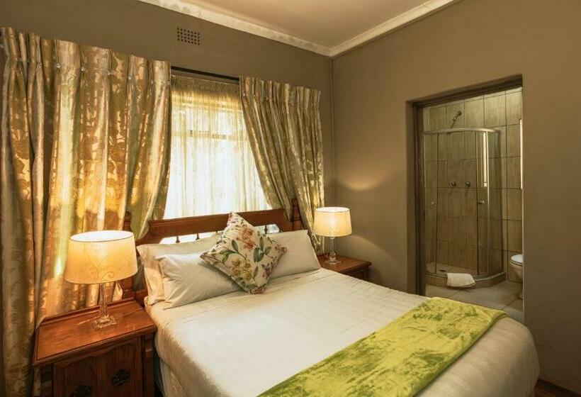 اتاق استاندارد, Ramandire B&b