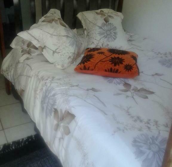 침실 2개 아파트, Reggies Bed & Breakfast