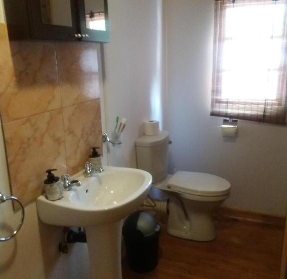 패밀리 룸, Reggies Bed & Breakfast