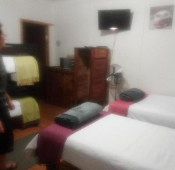 패밀리 룸, Reggies Bed & Breakfast