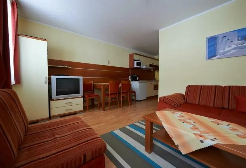Huoneisto 1 Makuuhuone, Family Apartments