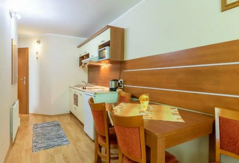 Huoneisto 1 Makuuhuone, Family Apartments