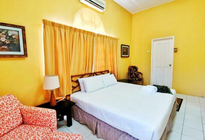 بنجلو قياسى, Rumbia Resort Villa Paka