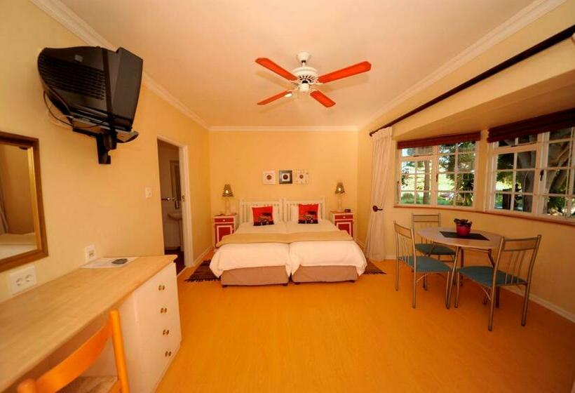 Номер Стандарт Вид на Сад, Somer Place B&b