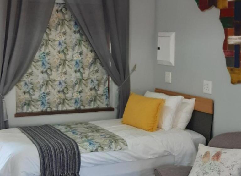 חדר סטנדרט לשלושה, Westlodge At Graskop B&b