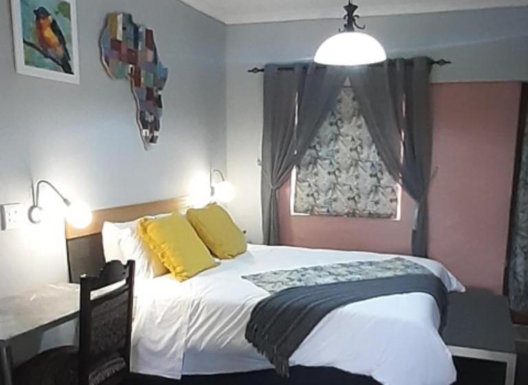 חדר סטנדרט לשלושה, Westlodge At Graskop B&b