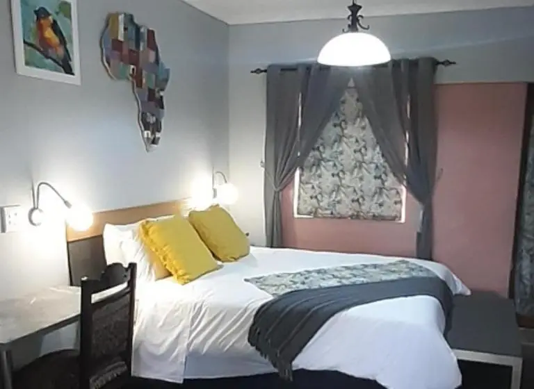 スタンダードトリプルルーム, Westlodge At Graskop B&b