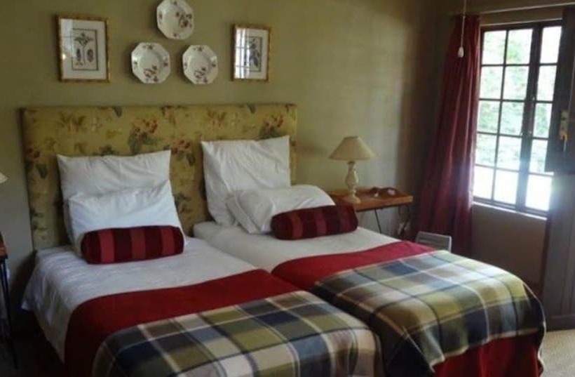 Номер Стандарт, White House B&b