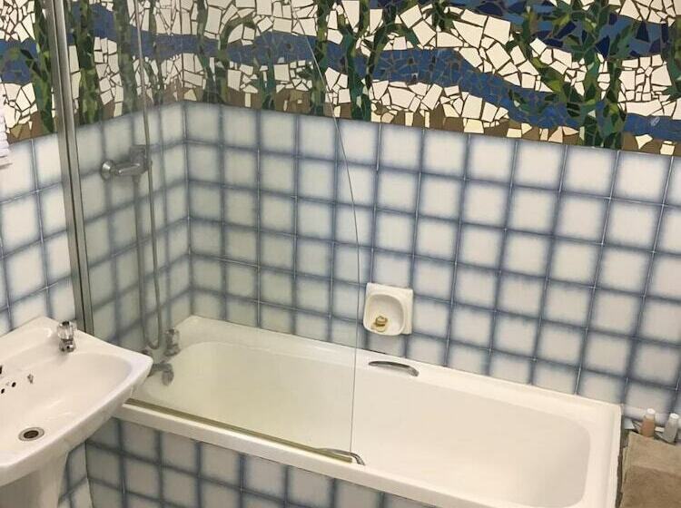 חדר סטנדרט, White House B&b