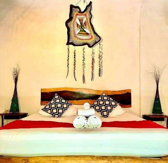 بانگلوی لوکس, Pacha Tulum