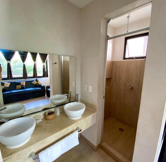 سوییت جونیور با چشمانداز استخر, Pacha Tulum