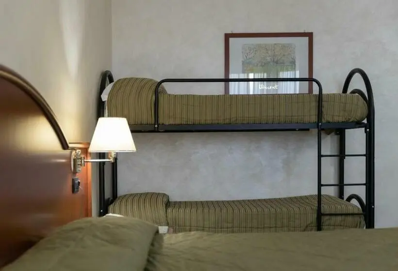 スタンダード４人部屋, Edra Palace Hotel & Ristorante