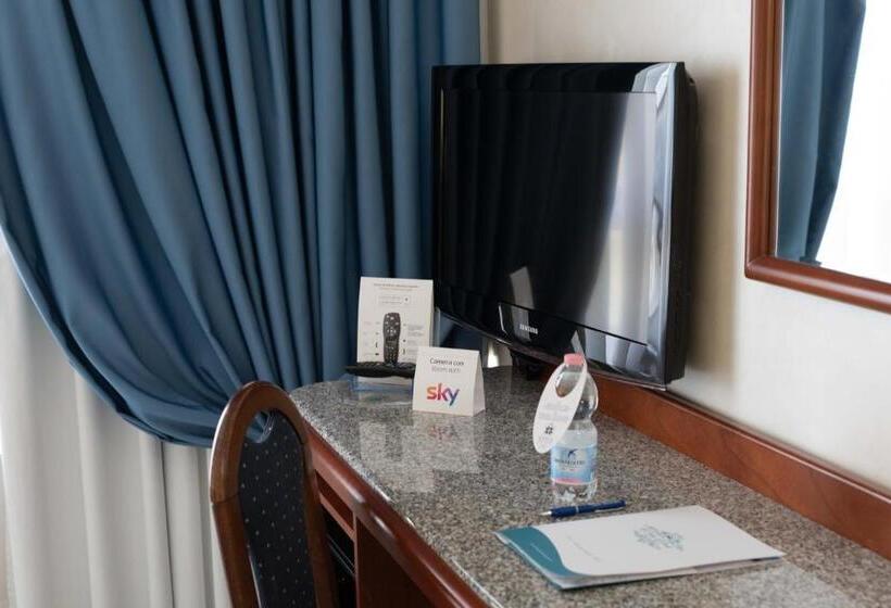 جناح جونيور, Edra Palace Hotel & Ristorante