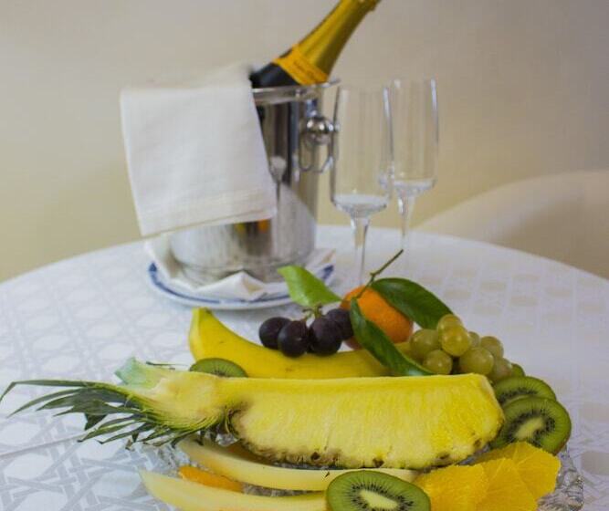 جناح جونيور, Edra Palace Hotel & Ristorante