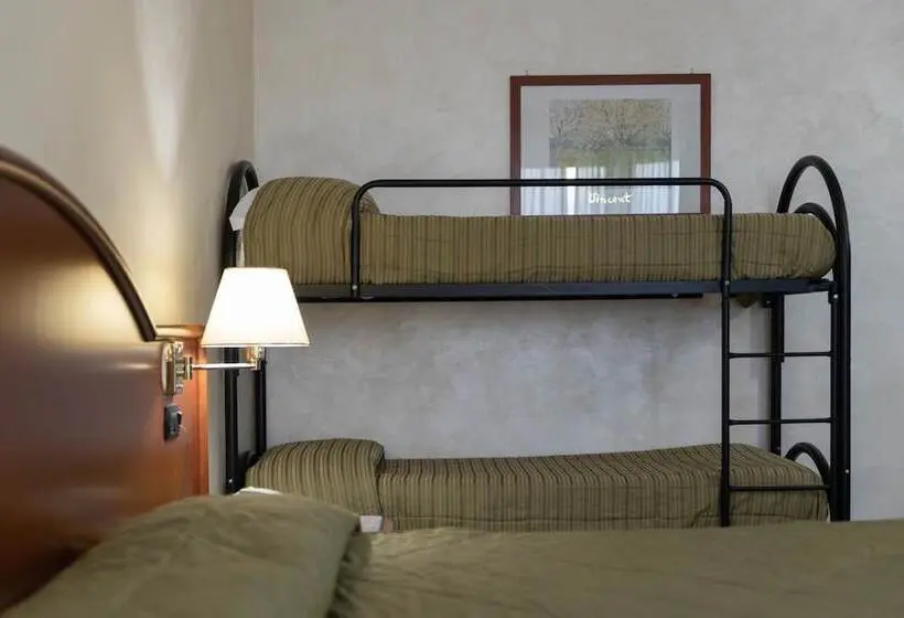 スタンダード４人部屋, Edra Palace Hotel & Ristorante