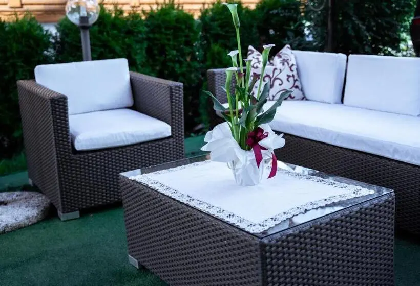 Standard Yhden Hengen Huone, Garni Franca B&b