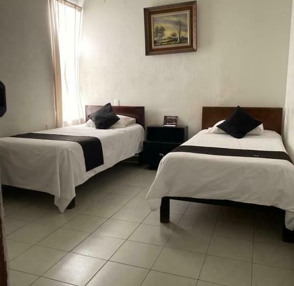 اتاق استاندارد, El Angel