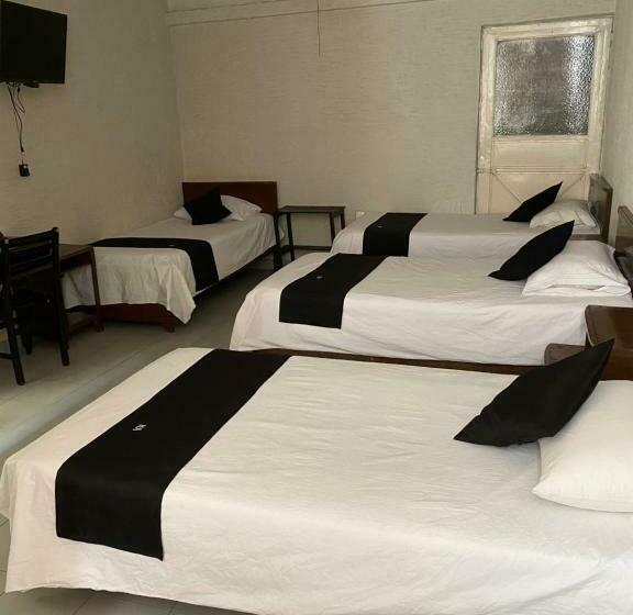 اتاق استاندارد چهار تخته, El Angel