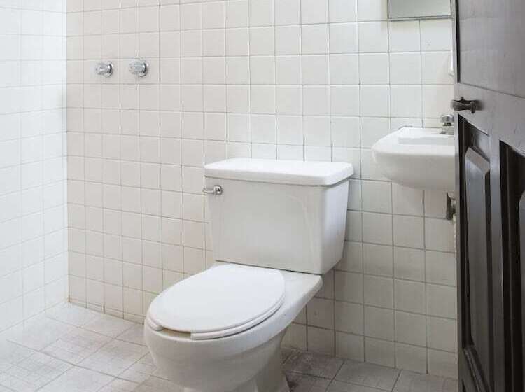 اتاق استاندارد, El Angel