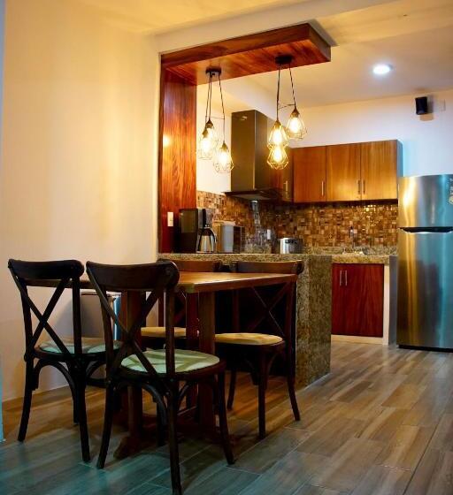 جناح ديلوكس, Boutique Eden Costa