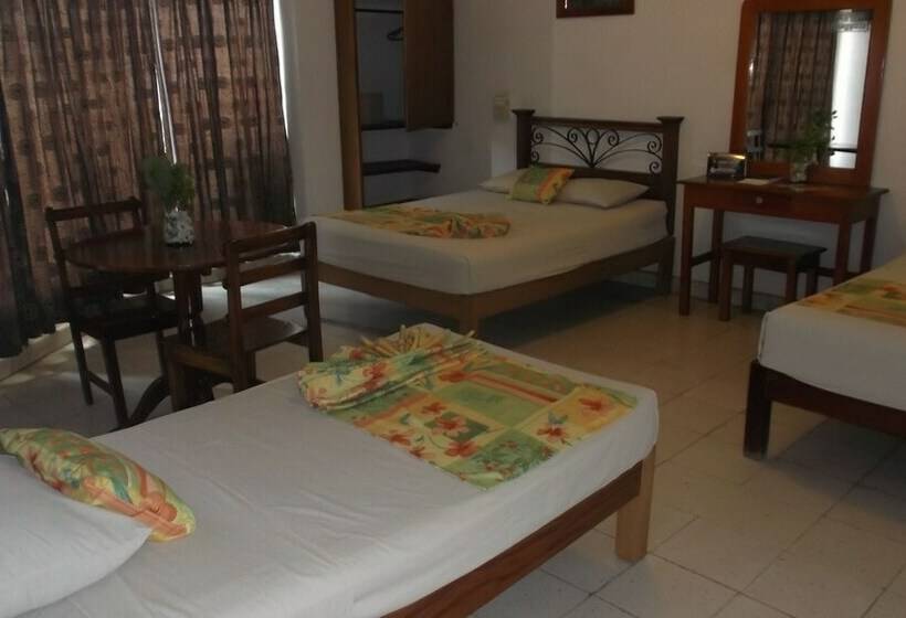 غرفة عائلية, Canek