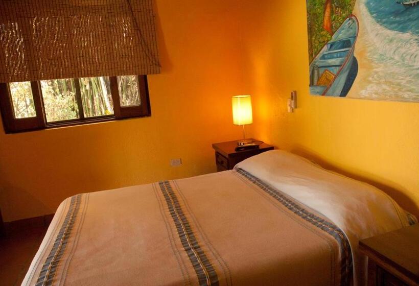 Standard-huone Allasnäkymä, Casa Villa Magnolia