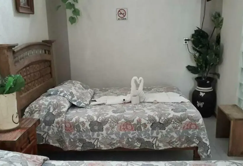 Quarto Standard 2 Camas Casal, Colonial