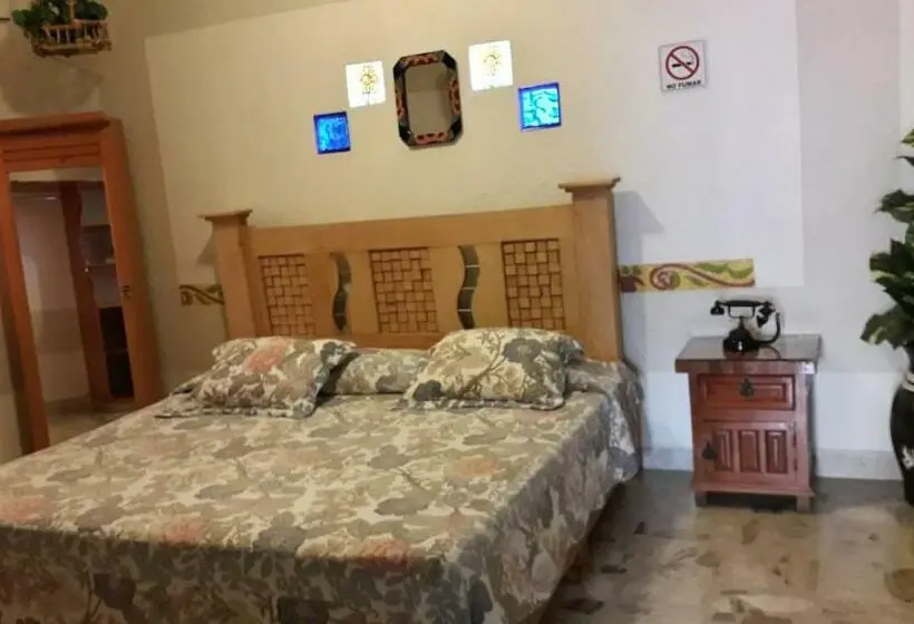 Suite Deluxe Cama King, Colonial