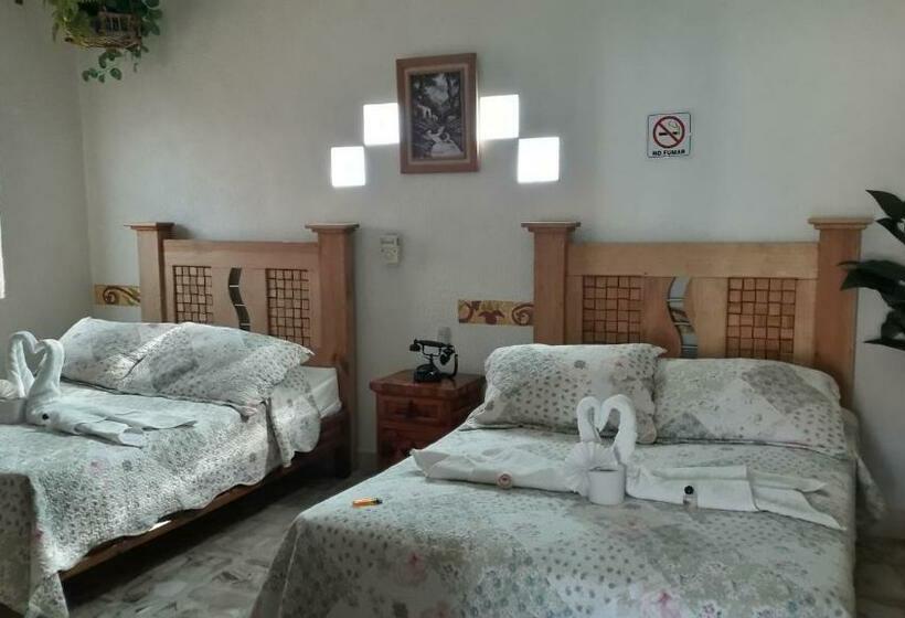 חדר סטנדרט שתי מיטות זוגיות, Colonial