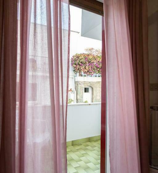 스탠다드 싱글 룸, Costa Citara