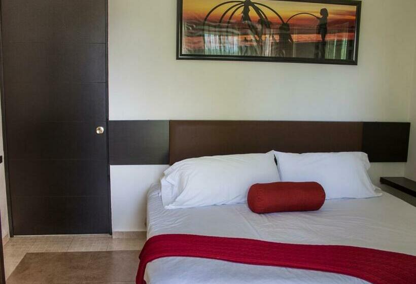 이코노미 룸, Esmeralda