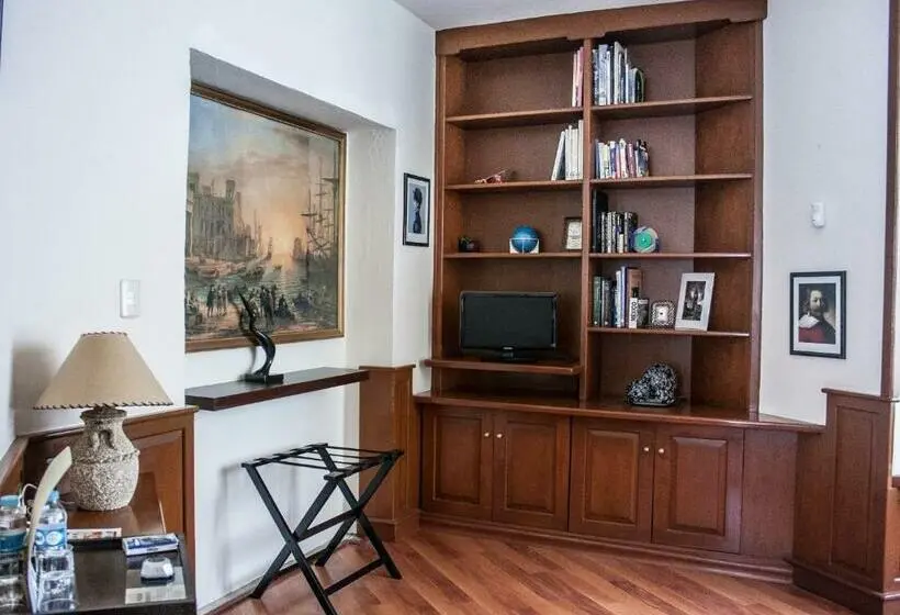 Comfort-huone, Esmeralda